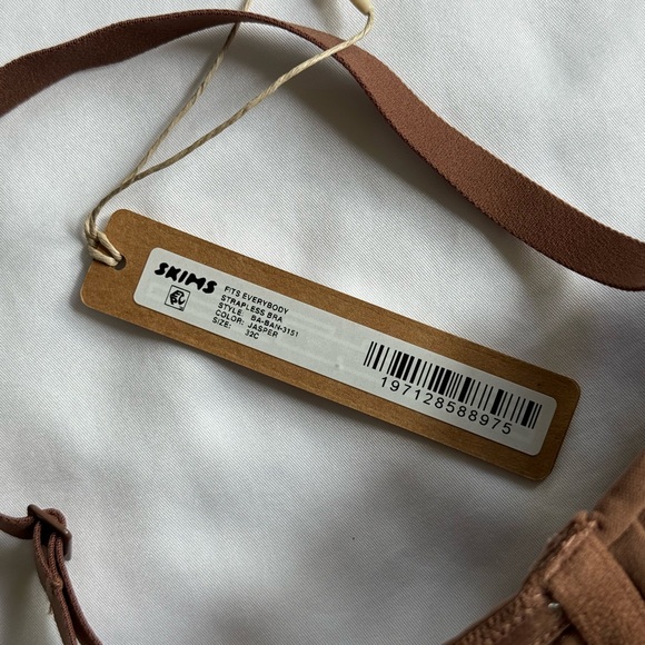 SKIMS Fits Everybody Strapless Bra, Color: Jasper, Size: 32C - Picture 7 of 7